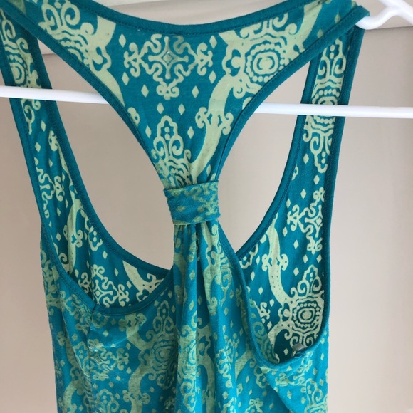 Patterned Tank Top - Picture 3 of 3